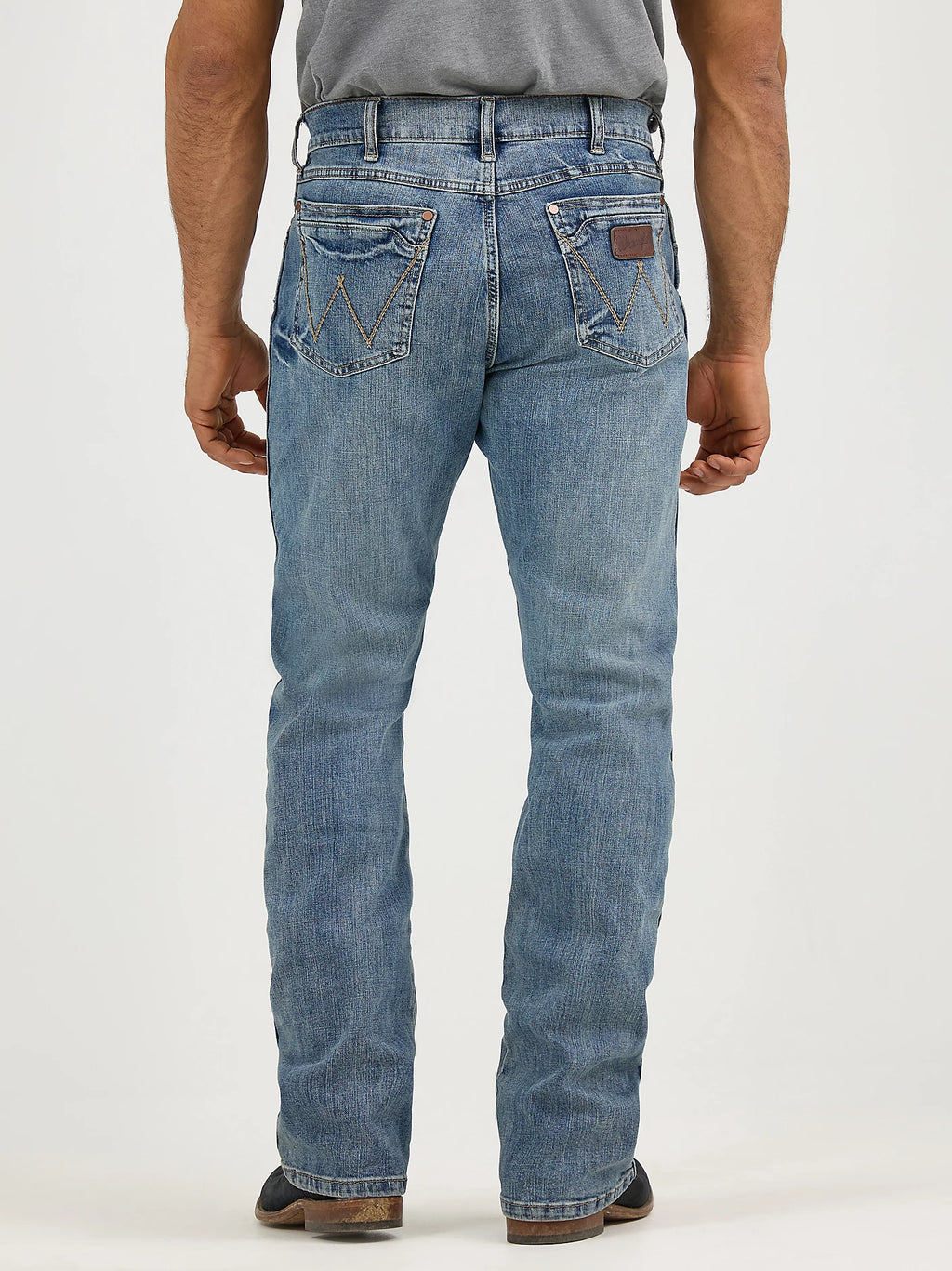 Greeley - Men's Wrangler Retro® Relaxed Fit Bootcut Jean